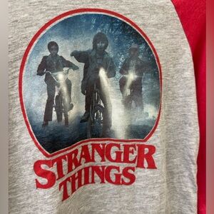Stranger Things Netflix long sleeve tee size Medium 10/12